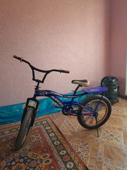 Velosiped desna rangi kõk