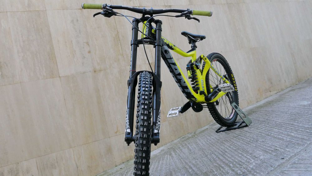 Giant Glory 2 DownHill, Boxxer RC, DT Swiss 350, FR630, XT