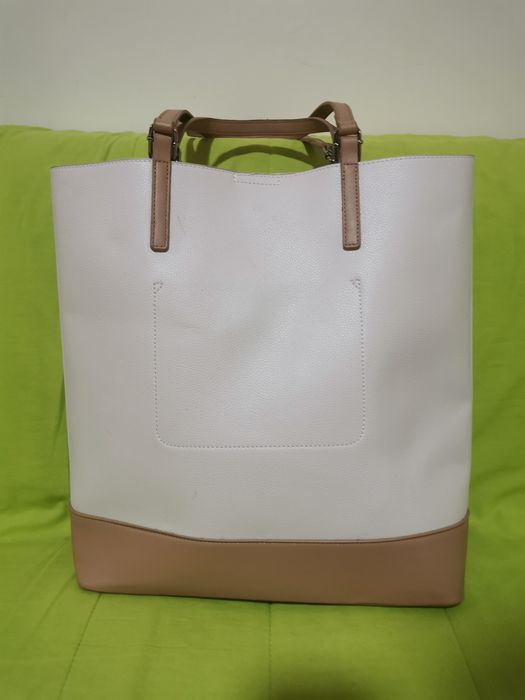 Продавам дамска чанта