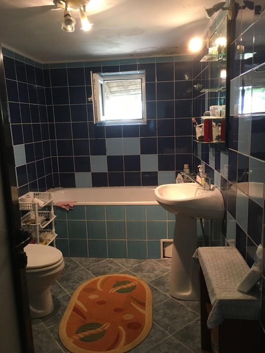 Casa si teren de vanzare