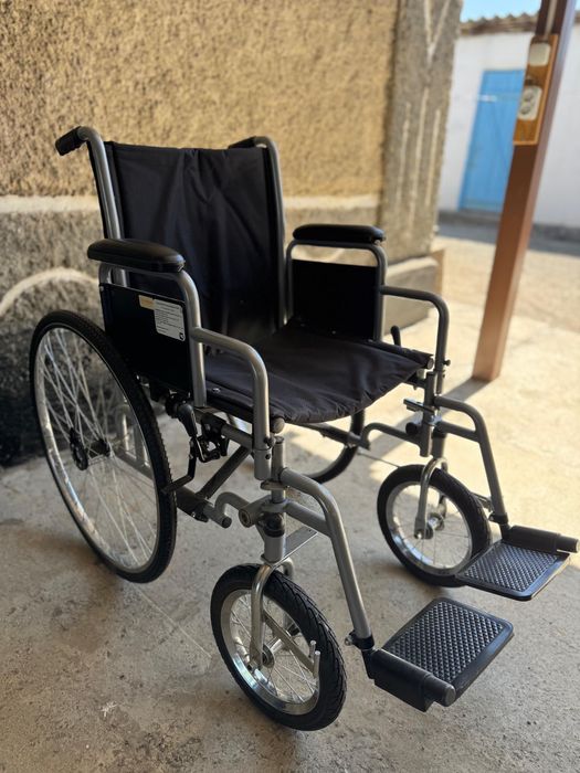 Инвалидная коляска