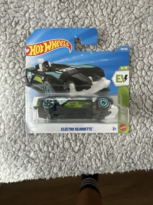 Vand / schimb hotwheels Treashure hunt