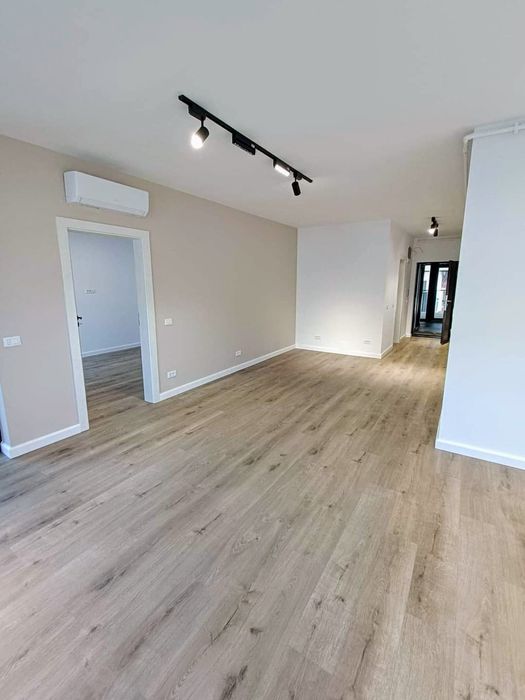 zugravit,gletuit,parchet,gresie,faianta,reparatii,tapet ,foto tapet