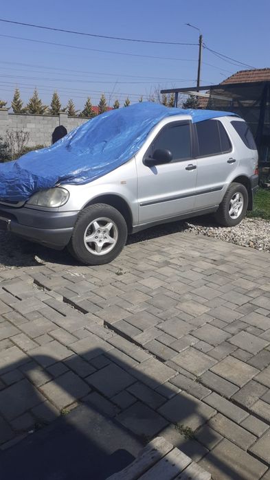 Dezmembrez  mercedes 320  gaz