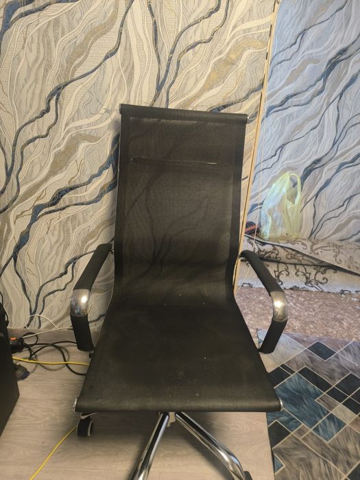 Продам компьютерный стул