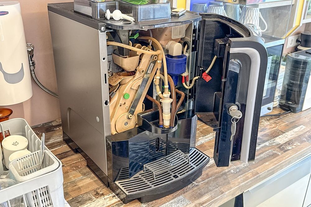 Necta Koro Prime Espresso+ машина за мляко