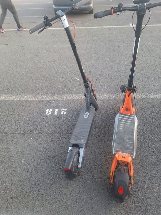 Vind 3 trotinete electrce stare perfecta de functionare cu incarcator