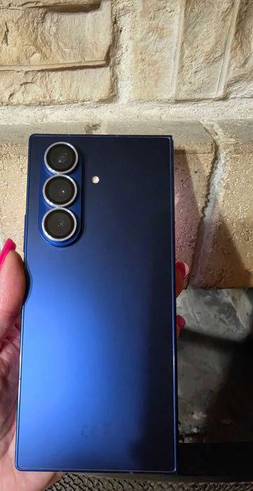 Телефон Samsung Z fold 7