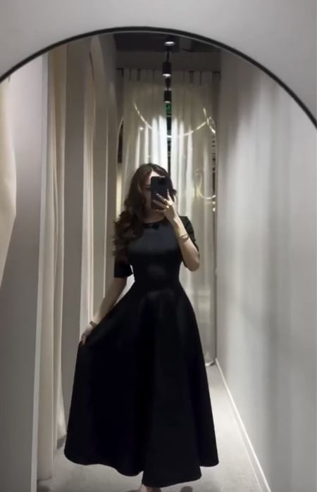Продается черное платье