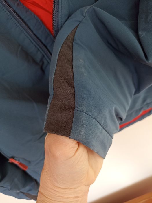 ,,Мъжко яке Mountain Hard wear