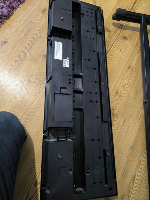 Orgă electronică Yamaha cu 5 octave.