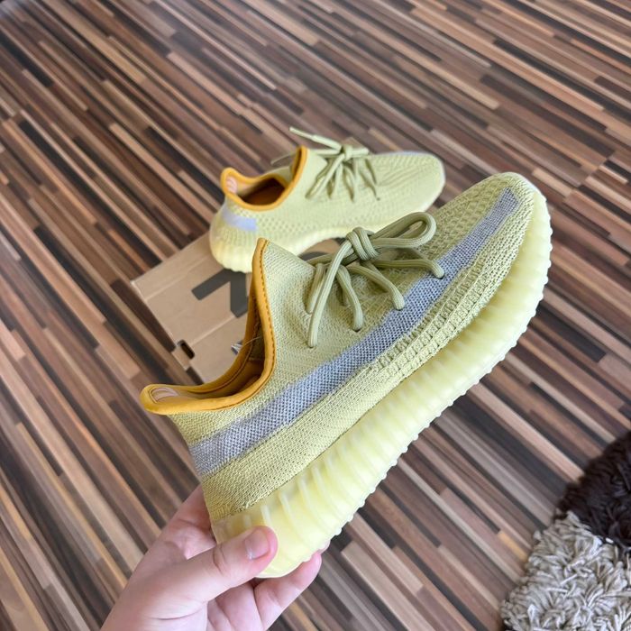 Adidas Yeezy 350 V2 Marsh