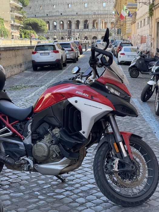 Продам Ducati Multistrada V4S 2023 года!
