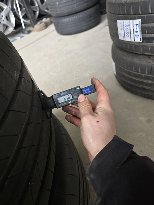 4 Броя Гуми 2х235/60/19 2x255/55/19 Goodyear 6,3mm 25dot