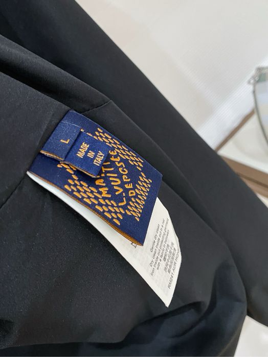 Geaca Louis Vuitton , calitate premium , pe comanda , noua , M