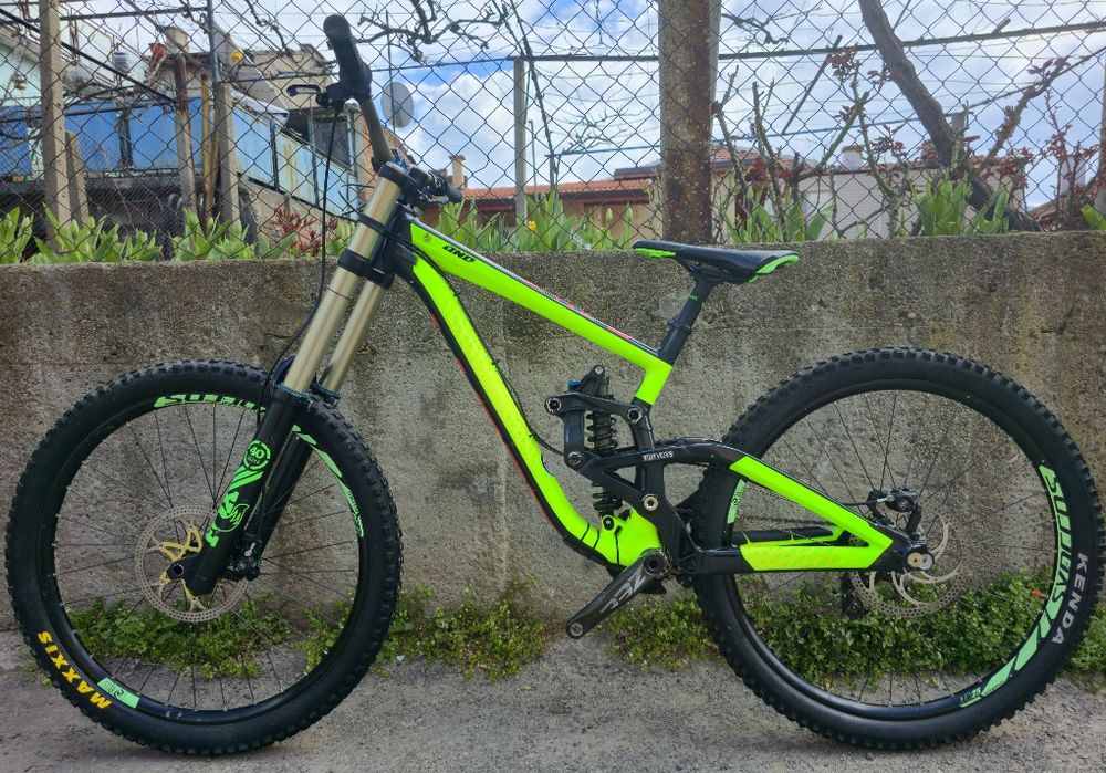 Scott Gambler 710 27.5 M Full Fox 40 Downhill  Formula спирач. Мекица