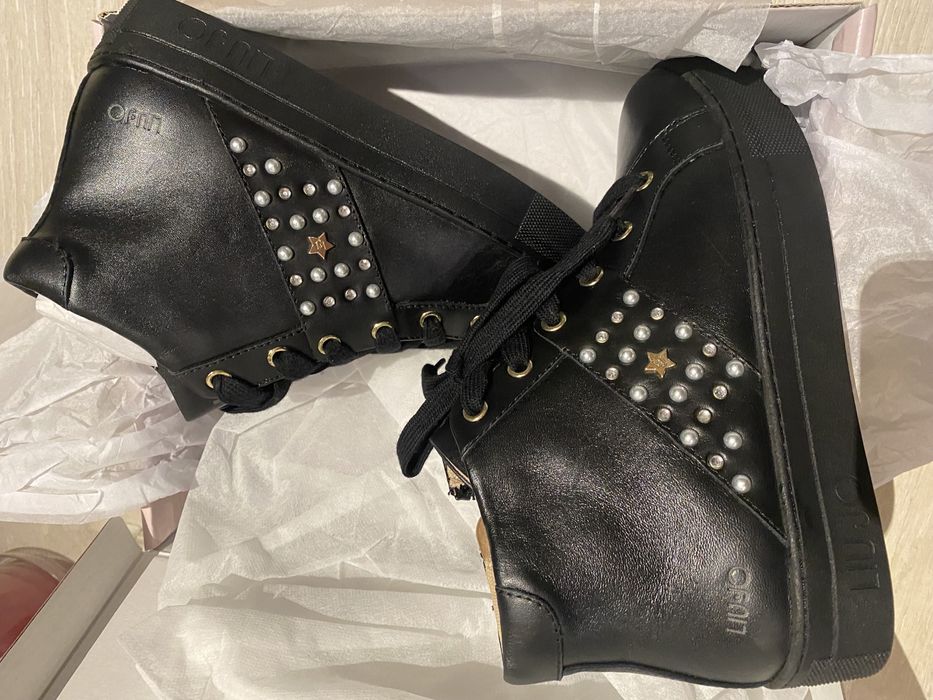 Чисто нови, 100 %оригинални кецове Liu jo, разпродажба