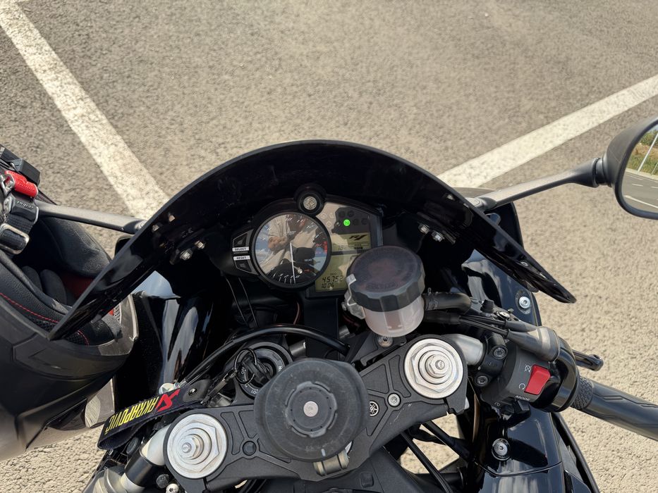 Yamaha r1 big bang