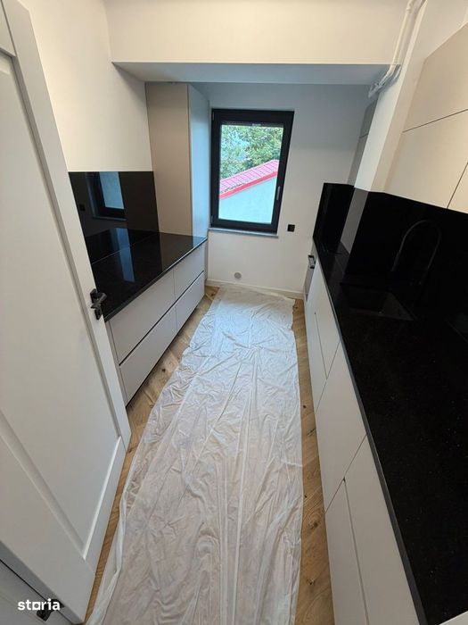 Decomandat 3 camere  Apartament De Lux Ultra Central Bloc Nou