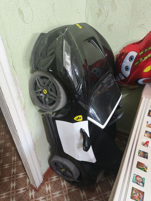 Срочно продам детскую электромашинку