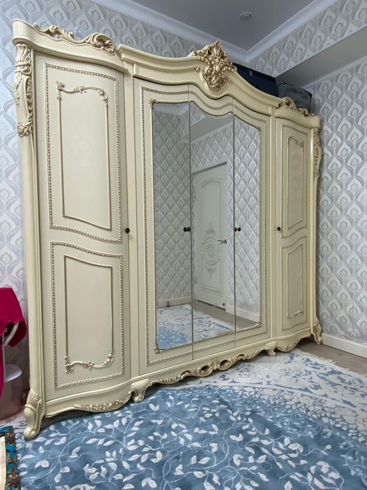 Продается шкаф для спальни