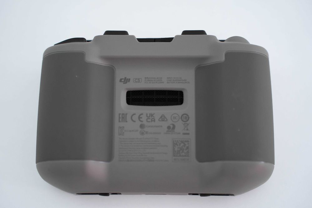 Vând telecomandă originală DJI RC-N1