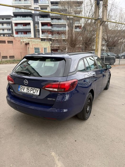 Opel astra k 2018 semi-automat