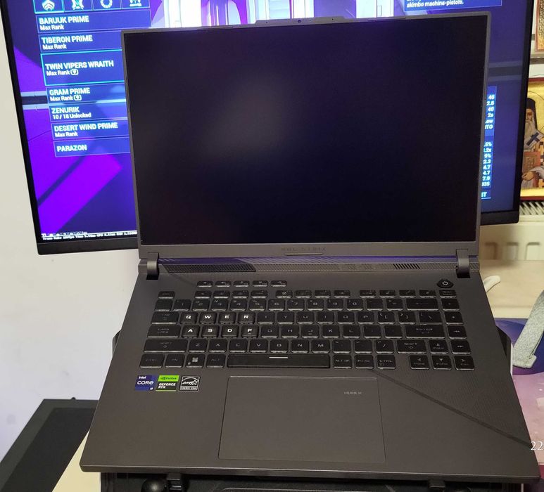 Laptop Asus ROG Strix G16 2023, i9 14th gen, 32 gb ram 5600, 4070 8 gb