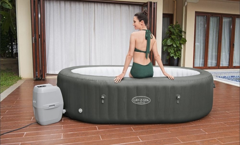 НОВО Суперлуксозно надуваемо джакузи MAURITIUS 2.70м-1.80м-71см