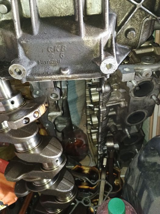 Продам детали ДВС Ниссан.