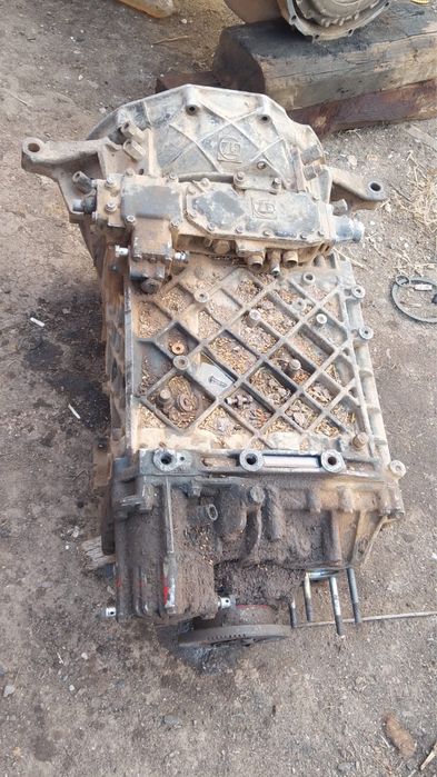 Продам двигатель Эвро 2 камаз 6520 с кпп ЗФ