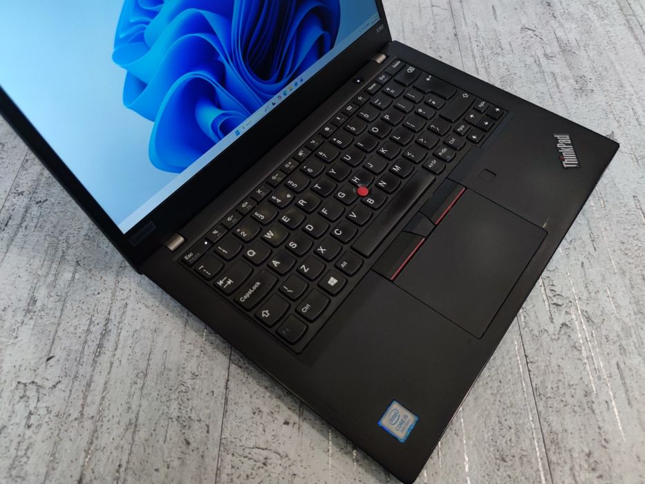 Лаптоп Lenovo ThinkPad X390 13" i5-8265U / 8GB RAM / 256GB NVMe