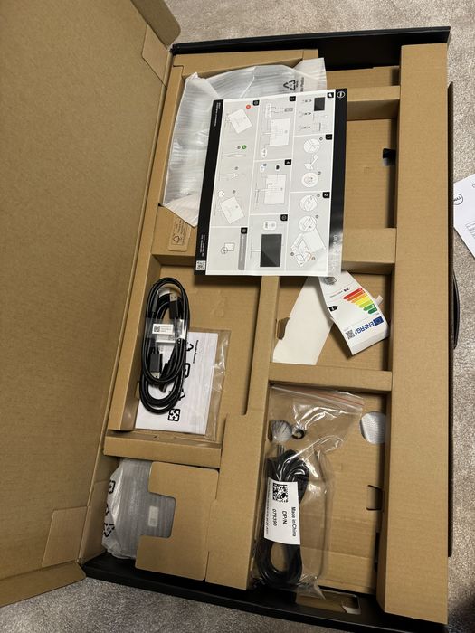 Monitor LED IPS DELL UltraSharp U2724D, 27", QHD, 120Hz, argintiu