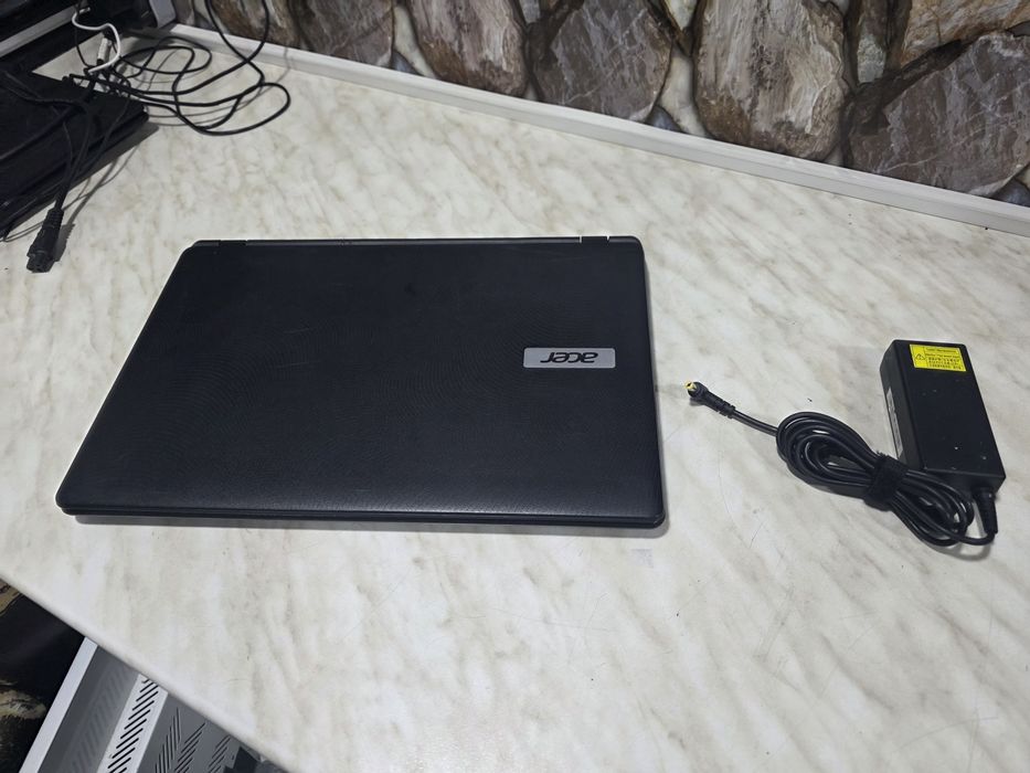 Ноутбук Acer + ssd 128
