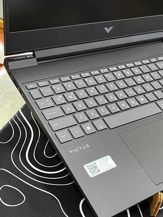 HP Victus Amd R9 8940HS DDR5 16GB SSD 512GB RTX4060 8GB 15'6 FHD Ips