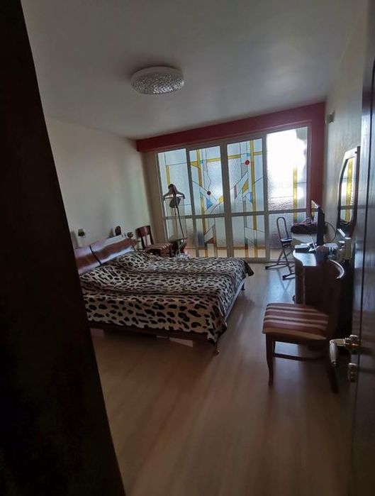 Дава се под наем Четиристаен апартамент в София, Гоце Делчев - 147 кв.м за 1350 € - Снимка #3