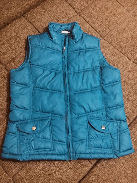 Продаётся безрукавка