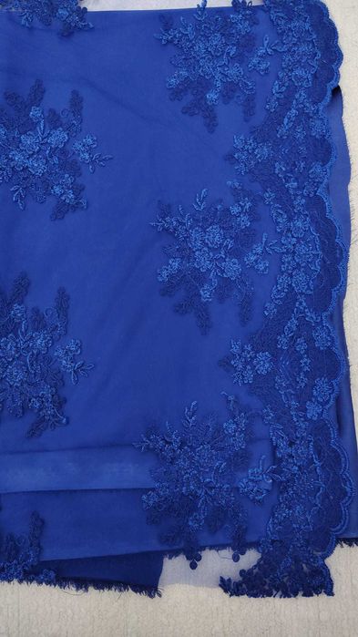 Vand tulle brodat cu flori 3D,lungime 220 cm,latime 140 cm