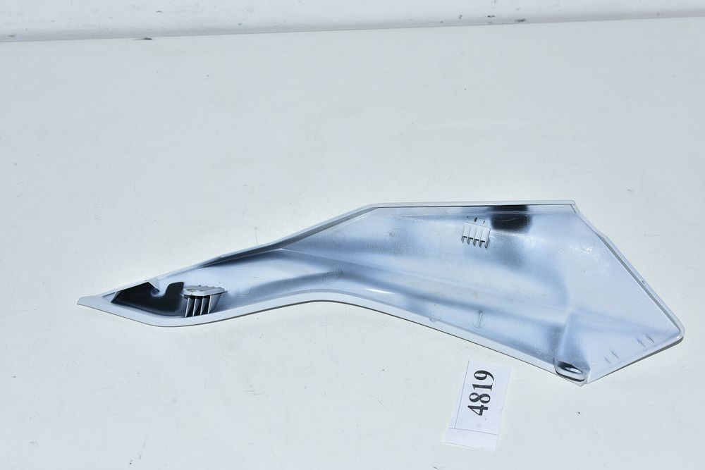 Carena spate dreapta BMW F900XR