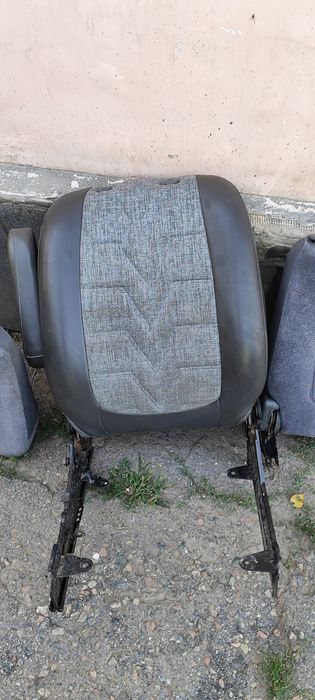 Продам сиденья на Suzuki