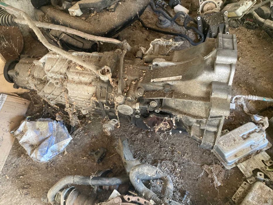 Ръчна скоростна кутия ауди с4 б6 от двигател 4.2 в8