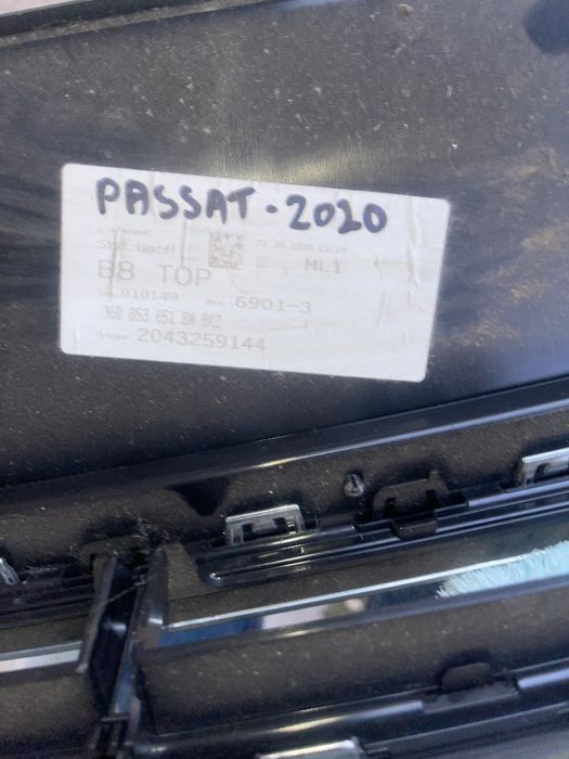 Grilă originala pentru  VW Passat