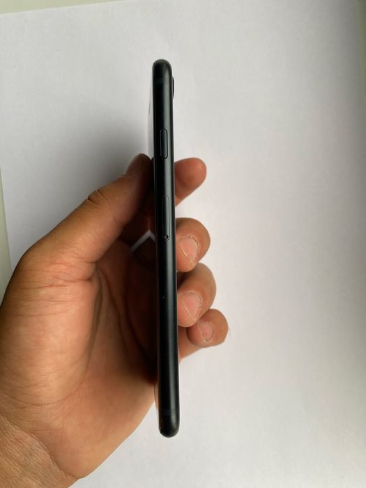 IPhone Se 3 сатылады