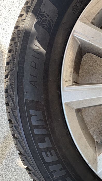 Jante auto vw si anvelope iarna michelin