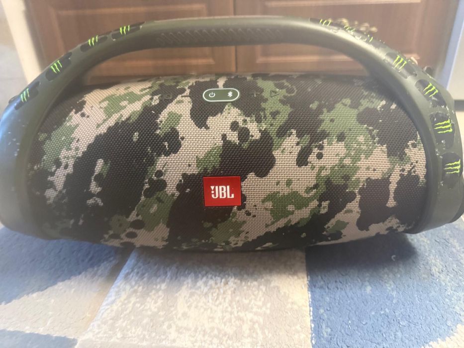 De vanzare boxa jbl.
