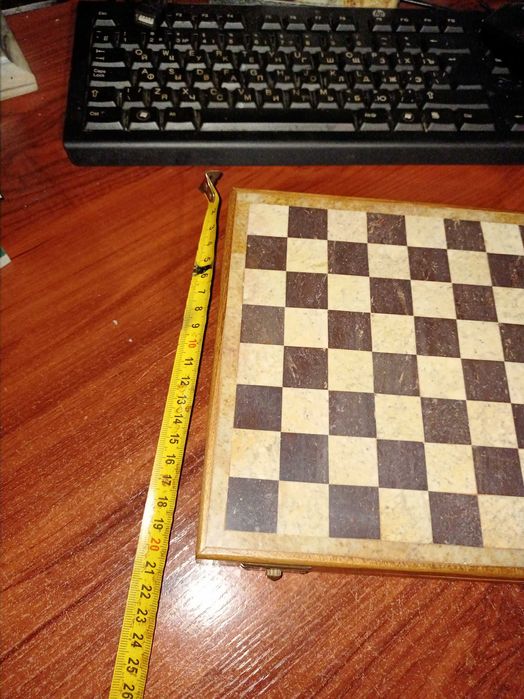 Продам шахматы камень дерево