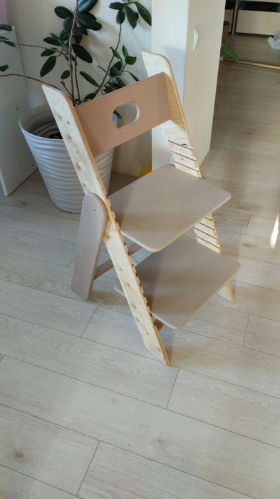 Растущий детский стул