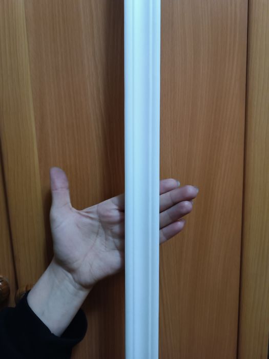 Потолочный плинтус