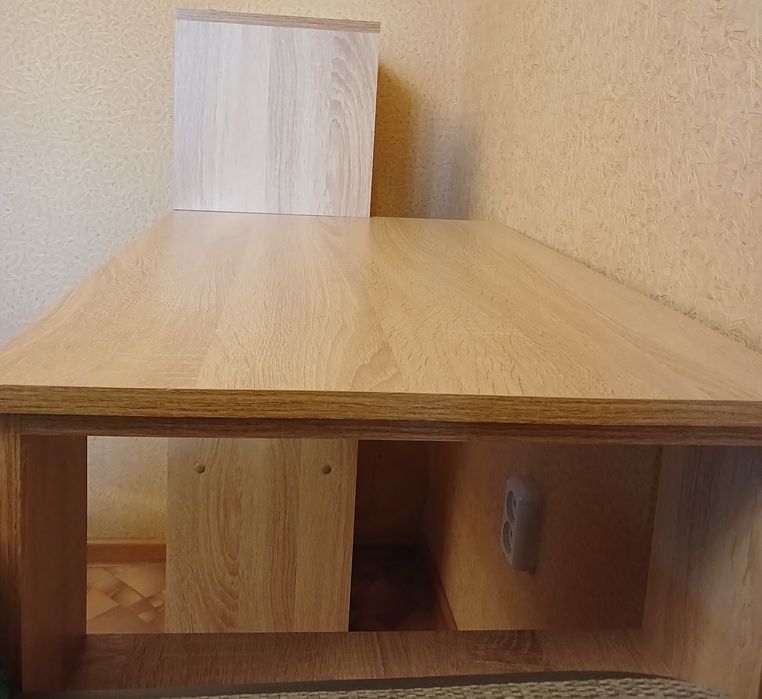 Стол  письменный