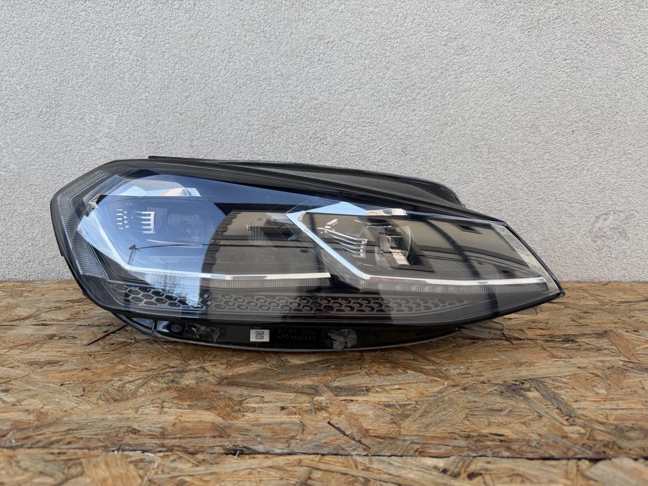 Far dreapta VW Golf 7 7.5 Facelift Full LED Original Europa